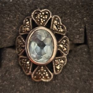 Vintage sterling silver blue topaz ring